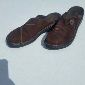 Clarks Brown Suede Slip-On Slide Oxfords 6M